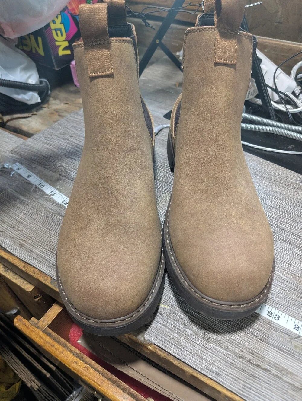Portland Boot Company NEW Men's Casual Chelsea Boots in tan Size 11